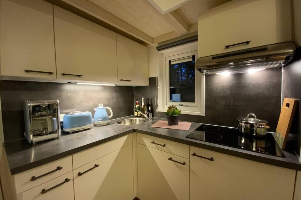 Apartment Tiny House 1d